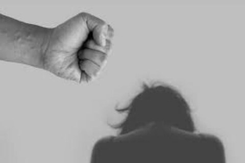 जिंकणाऱ्याच्या पाठीचा कणा तुटला असून रुग्णालयात उपचार सुरू आहेत
