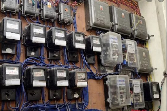 वीज बिलासंदर्भात मोठा निर्णय; या महिन्याच्या मीटर रीडिंगचं काय करायचं?