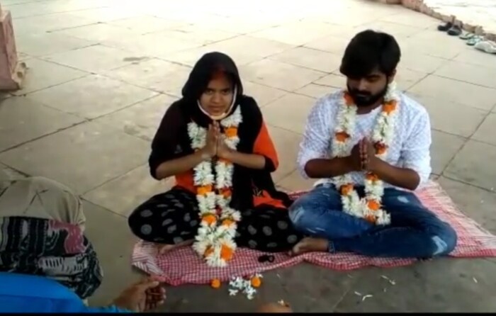 एवढच नव्हे तर तिच्या घरच्यांनी तिला गोळी मारण्याची धमकी दिल्याची माहितीही अनंतने दिली आहे. त्यामुळे अगदी फिल्मी स्टाइलने गच्चीवरून उडी मारून नसरीन अनंतपर्यंत येऊन पोहोचली आणि त्यांनी लग्नगाठ बांधली.