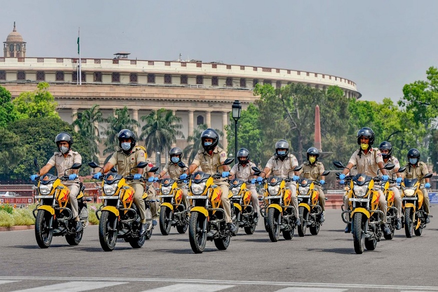 New Delhi: Delhi Police personnel patrol on bikes near Parliament House during the nationwide lockdown in wake of the coronavirus pandemic, at central Delhi, Thursday, April 16, 2020. (PTI Photo) (PTI16-04-2020_000144B)