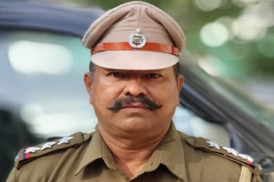 पोलीस इन्स्पेक्टरने स्वत:च्या मुलांना घातल्या गोळ्या; एकाचा मृत्यू, दोन सुनाही जखमी