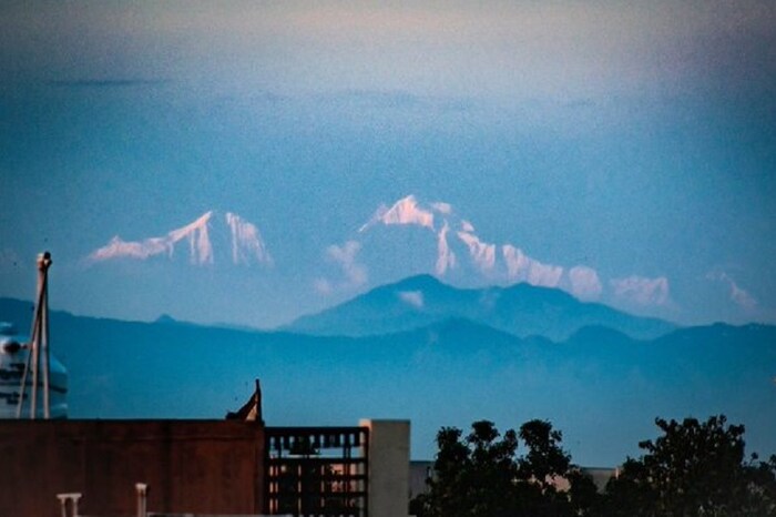 सध्या सहारनपूरचा एअर इंडेक्स चाळीसच्या आसपास आहे. त्यामुळे हे विलोभनीय दृश्य दिसत असल्याचं प्रदुषण नियंत्रण मंडळाच्या अधिकाऱ्यांनी म्हटलं आहे.