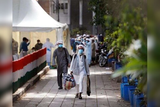 तबलिगी जमातीच्या मार्गदर्शनाखाली या जमातीतील लोक देशांच्या वेगवेगळ्या भागात जाऊन इस्लामचं ज्ञान आणि इस्लाम आचरणात आणण्याचे शिक्षण देतात. 