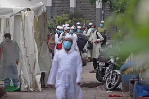या जमातीचं मुख्यालय अर्थात हेडक्वार्टर ‘बंगलेवाली मस्जिद’ जिला निजामुद्दीन मर्कझ म्हटलं जातं या ठिकाणी आहे. हे त्यांचं ग्लोबल सेंटर आहे. जगातल्या 150 देशात या जामातीचे लोक राहतात. 15 ते 25 कोटी लोक या जमातीचं आचरण करतात. 