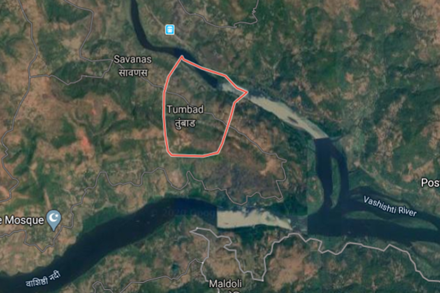 गनिमी कावा करत 'ते' तुंबाडला पोहोचले, लेकरांना पाहून वर्दीतला माणूसही हादरला!