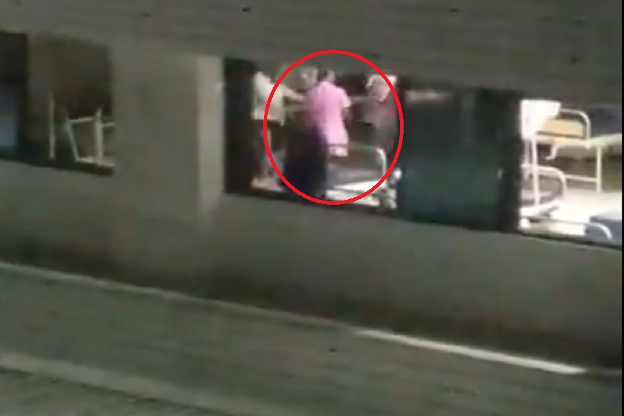 लॉकडाऊनमध्ये रुग्णालयातील कर्मचाऱ्यांनी खेळला गरबा, VIDEO VIRAL