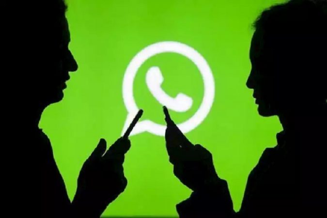 फ्रेंड रिक्वेस्ट स्वीकारताना सोशल मीडियावर सावधानता बाळगायला हवी. अनोळखी व्यक्तींची फ्रेंड रिक्वेस्ट एक्सेप्ट करू नका. फ्रेंड रिक्वेस्ट स्वीकारताना सोशल मीडियावर सावधानता बाळगायला हवी. अनोळखी व्यक्तींची फ्रेंड रिक्वेस्ट एक्सेप्ट करू नका.