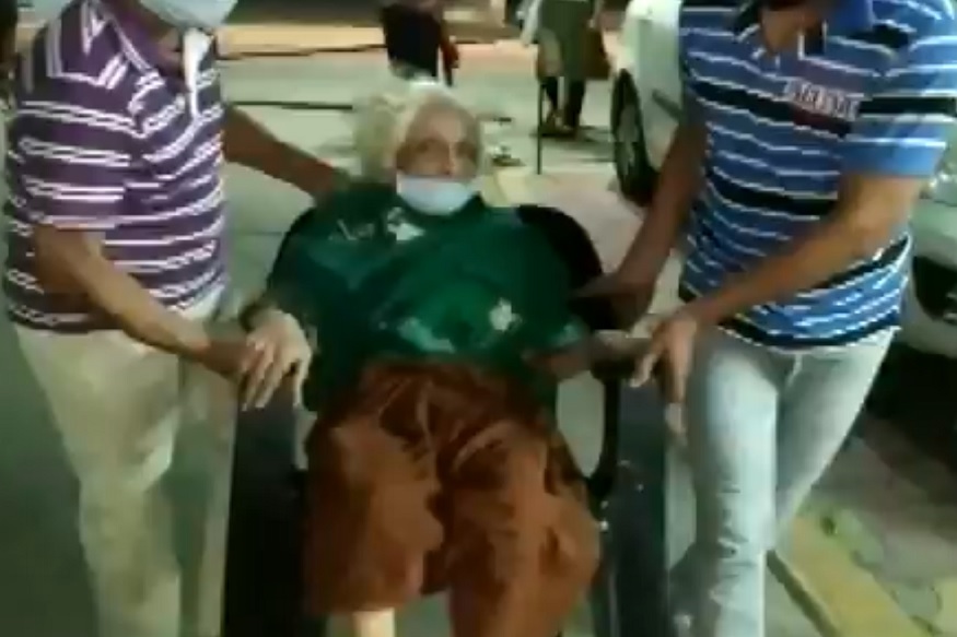 कोरोना झाला तरी सोडली नाही जगण्याची जिद्द, 100 वर्षांच्या आजींनी जिंकलं युद्ध