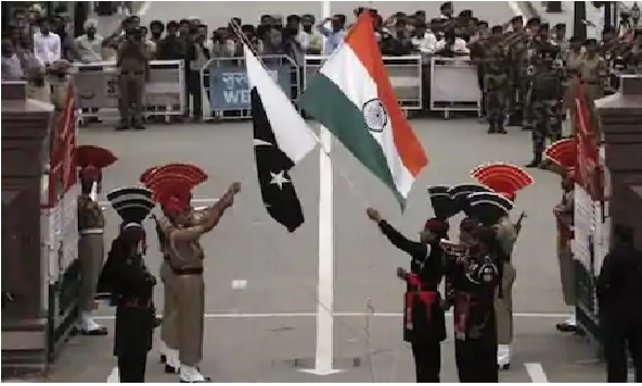 पाकिस्तानातून भारतात येणार 300 नागरिक, अटारी बॉर्डवरून येणार मायदेशी