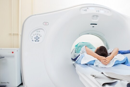 धक्कादायक! कंबर दुखायला लागली म्हणून झाला अ‍ॅडमिट, CT Scan रिपोर्ट पाहून उडाली डॉक्टरांची झोप