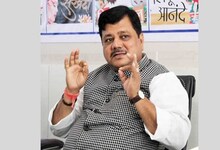 विधान परिषदेचे विरोधी पक्षनेते प्रवीण दरेकर यांच्या कारला अपघात