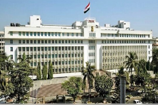 ‘मुंबईतल्या या हॉस्पिटलची चौकशी करा नाहीतर मंत्रालयासमोर आत्मदहन करणार’