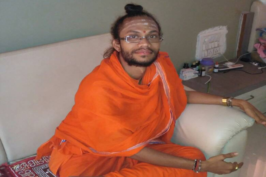 BREAKING: मठाधिपतीच्या हत्याकांडाने नांदेड हादरलं, मठात घुसून सेवेकऱ्याचीही निर्घृण हत्या