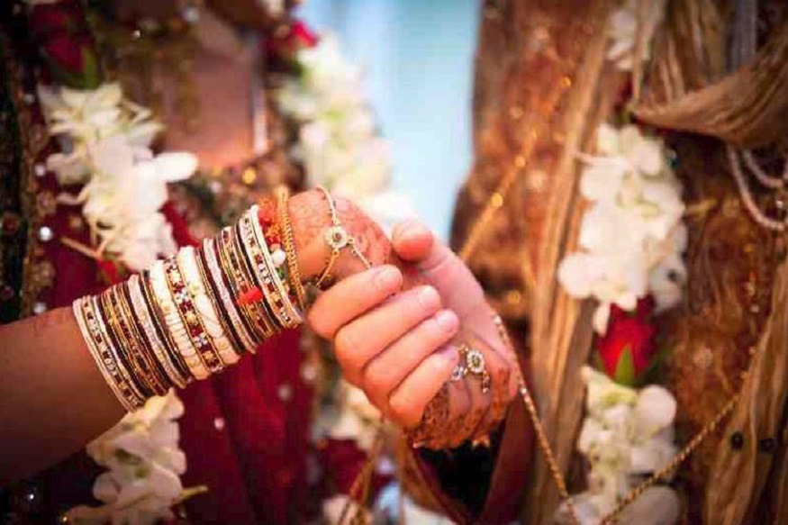 कोरोनामुळे मोडका संसार पुन्हा जुळला, 3 वर्षांपूर्वी घटस्फोट घेतलेल्या सुनेची सासुने केली मनधरणी आणि...