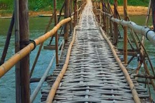 कमाल! सरकारकडून मिळाली नाही मदत, अखेर 7000 गावकऱ्यांनी असा उभारला 1 कोटींचा पूल