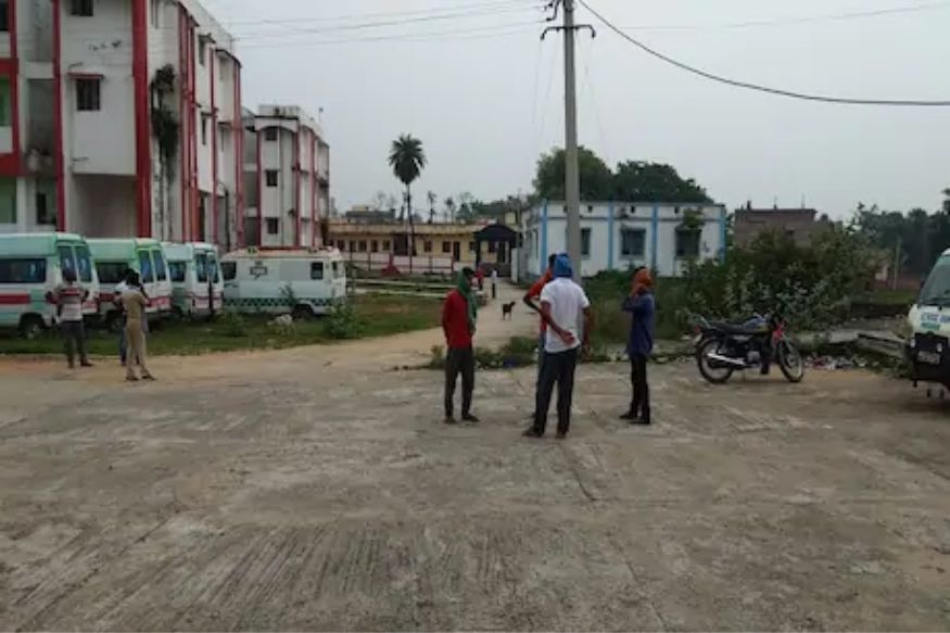 लॉकडाऊनमधील आर्थिक चणचण जीवघेणी; रिक्षाचालकाने स्वत:च्याच गळ्यावर फिरवला सुरा