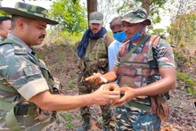 CRPF जवानांमुळे मोठा हल्ला टळला, नक्षलवाद्यांनी ठेवला होता IED बॉम्ब पण...