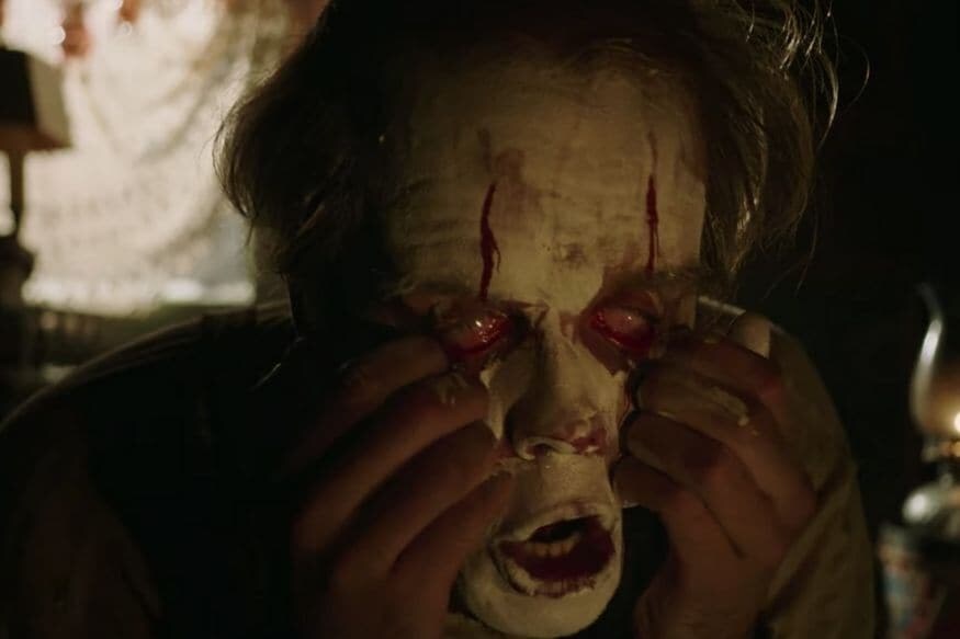IT Chapter Two इट मालिकेतील दुसरा चित्रपट पहिल्यापेक्षा थोडा कमी भीतीदायक आहे. 2019 मध्ये आलेल्या या चित्रपटावेळी सेन्सॉरसोबत वादही झाला होता. IT Chapter Two इट मालिकेतील दुसरा चित्रपट पहिल्यापेक्षा थोडा कमी भीतीदायक आहे. 2019 मध्ये आलेल्या या चित्रपटावेळी सेन्सॉरसोबत वादही झाला होता.
