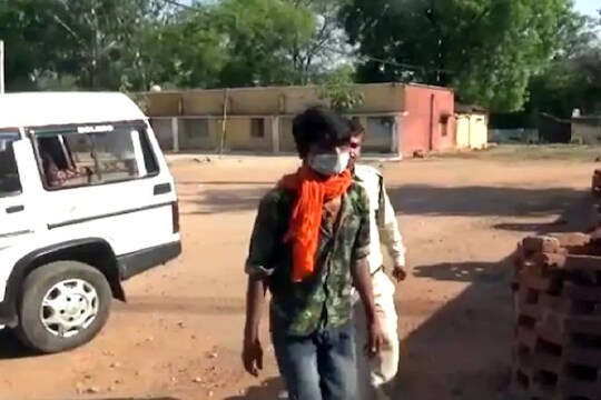 खळबळजनक, 3 वर्षांपूर्वी केले लेकावर अंत्यसंस्कार लॉकडाऊनमध्ये अचानक पोहचला घरी