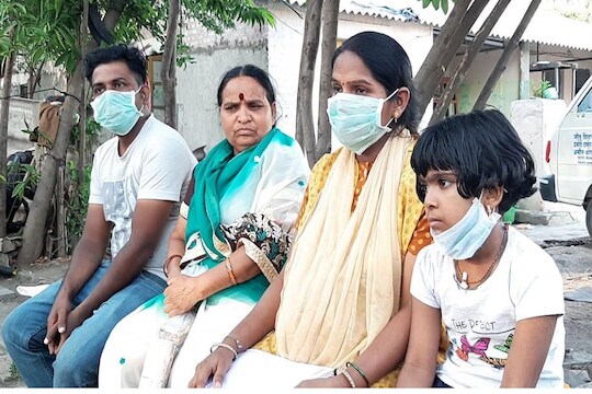धक्कादायक प्रकार! 9 महिन्याच्या गरोदर महिलेला राष्ट्रवादीच्या पदाधिकाऱ्याने काढलं घराबाहेर