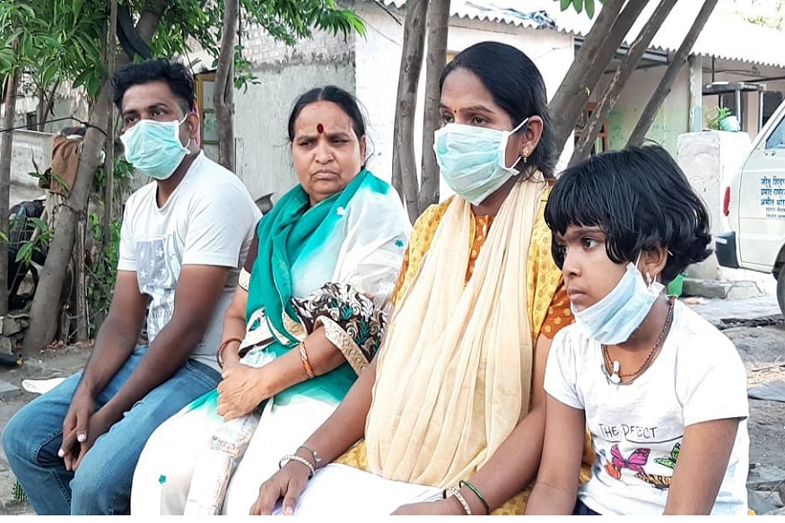 धक्कादायक प्रकार! 9 महिन्याच्या गरोदर महिलेला राष्ट्रवादीच्या पदाधिकाऱ्याने काढलं घराबाहेर
