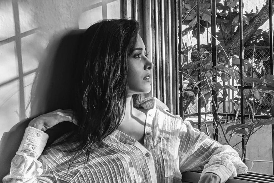 फ्लॉप सिनेमामुळे डिप्रेशनमध्ये गेली होती अभिनेत्री, खलनायकी भूमिकेनं चमकलं नशीब