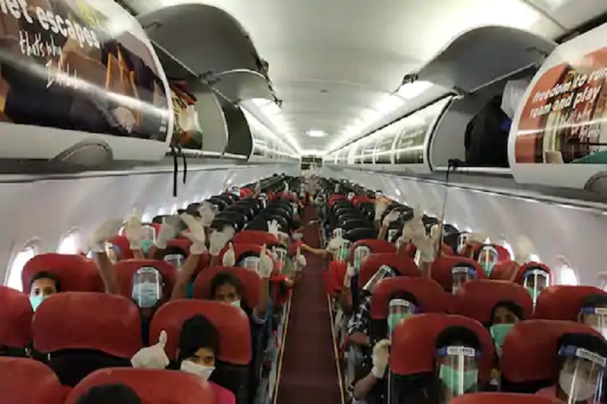 167 महिलांना एअरलिफ्ट करत सोनू सूदची मोठी मदत, कोचीहून ओडिशामध्ये पोहोचवलं