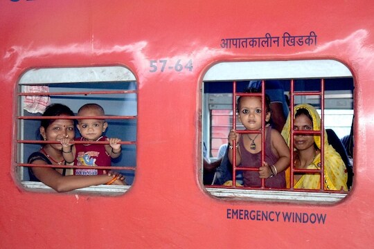 बुकिंग सुरू होताच बंद झाली IRCTCची वेबसाईट, रेल्वेने दिलं हे कारण