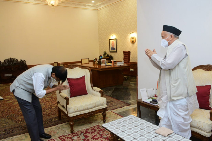 या लुडबुडीचा अर्थ काय? शिवसेनेचा राज्यपालांना सणसणीत टोला