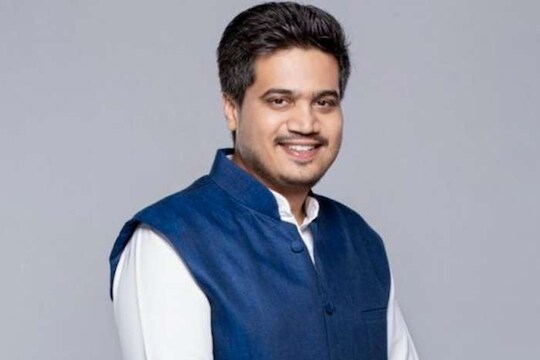 'आपला झंझावात आम्ही आजही पाहतोय', रोहित पवारांनी आजोबांबाबत व्यक्त केल्या भावना