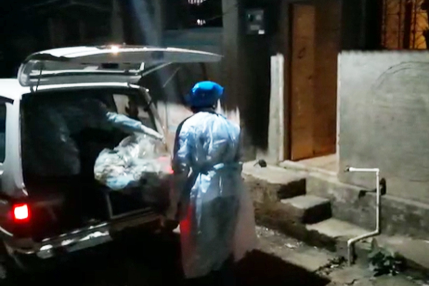 मुंबईतून गावी पोहोचले अन् 15 वर्षीय मुलाचा झाला मृत्यू, घरातच ठेवला 6 दिवस मृतदेह!