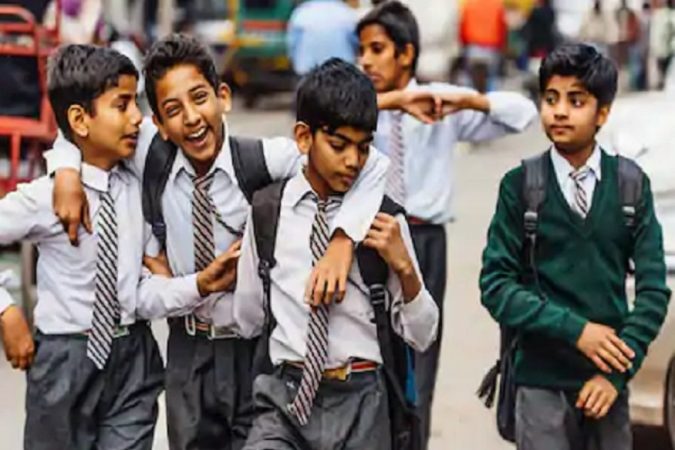 गेल्या अनेक वर्षांपासून असलेली 10+2 म्हणजे दहावीपर्यंत शालेय आणि बारावीपर्यंत उच्च माध्यमिक ही रचना मोडून आता 5-3-3-4 अशी रचना करण्यात आली आहे. गेल्या अनेक वर्षांपासून असलेली 10+2 म्हणजे दहावीपर्यंत शालेय आणि बारावीपर्यंत उच्च माध्यमिक ही रचना मोडून आता 5-3-3-4 अशी रचना करण्यात आली आहे.