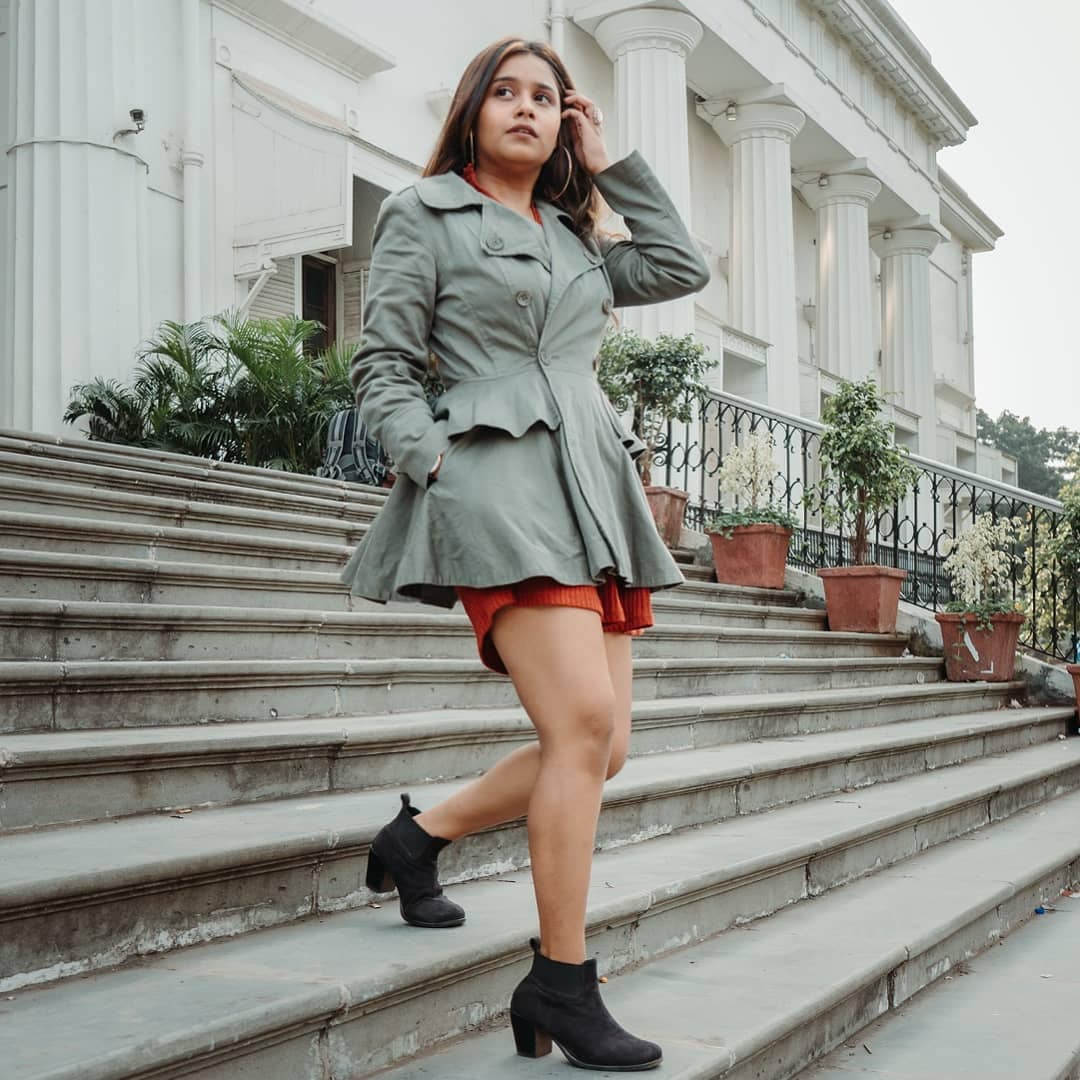 सध्या सोशल मीडियावर सर्वाधिक चर्चेत असलेली मराठमोळी स्टार किड आहे ती म्हणजे स्वानंदी बेर्डे... (फोटो- स्वानंदी बेर्डे इन्स्टाग्राम) सध्या सोशल मीडियावर सर्वाधिक चर्चेत असलेली मराठमोळी स्टार किड आहे ती म्हणजे स्वानंदी बेर्डे... (फोटो- स्वानंदी बेर्डे इन्स्टाग्राम)
