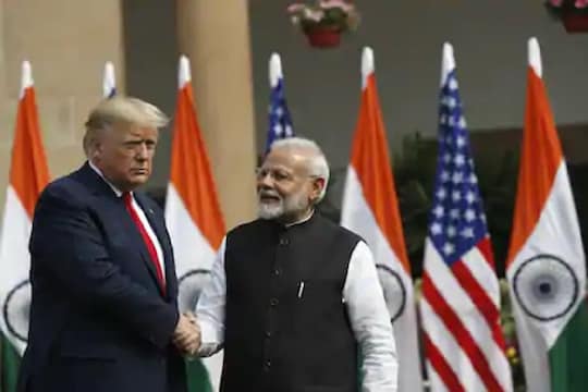 कोरोनाविरुद्धच्या लढाईत डोनाल्ड ट्रम्प यांची भारताला मदत, मध्यरात्री केली मोठी घोषणा