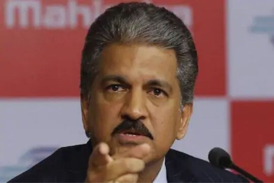 'भारत बंदी आणण्यासारखी काही निर्मिती करीत नाही'; चिनी पत्रकाराच्या वक्तव्यावर आनंद महिंद्रांचं चोख प्रत्युत्तर