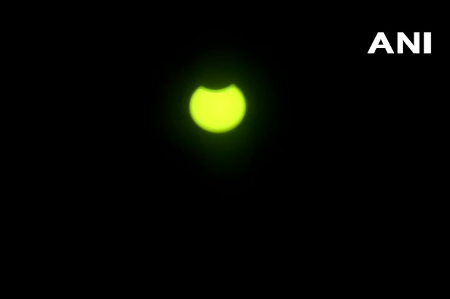 Solar Eclipse 2020 Live : सूर्यग्रहणाला सुरुवात, महाराष्ट्रात या भागात पाहू शकता