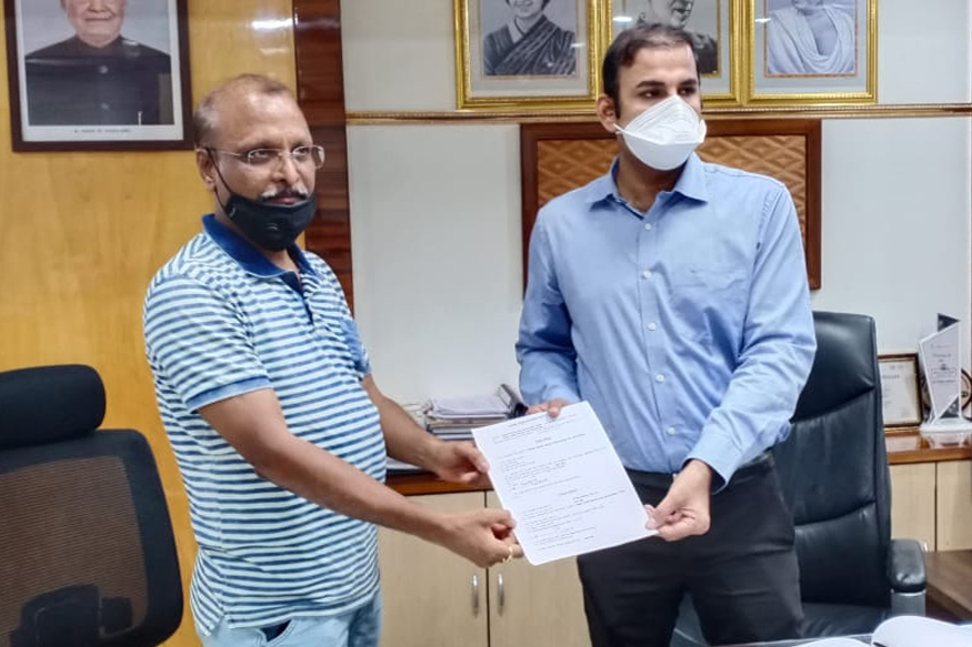 कोरोना व्हायरस रोखण्यात अपयश, अखेर महानगरपालिका आयुक्तांची उचलबांगडी