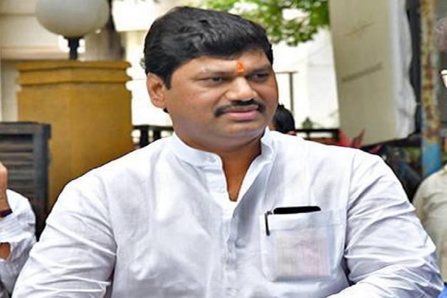 राज्याचे सामाजिक न्यायमंत्री धनंजय मुंडे यांना कोरोनाची लागण