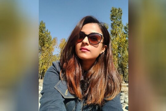 धक्कादायक! प्रसिद्ध अभिनेत्यांच्या मॅनेजरची आत्महत्या; 14 व्या मजल्यावरून मारली उडी