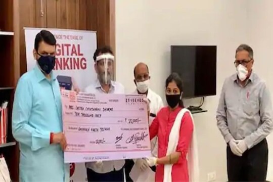 मोदींच्या घोषणेनंतर भाजपने सुरू केली ‘महिला आत्मानिर्भर योजना’; देवेंद्र फडणवीसांनी केला शुभारंभ