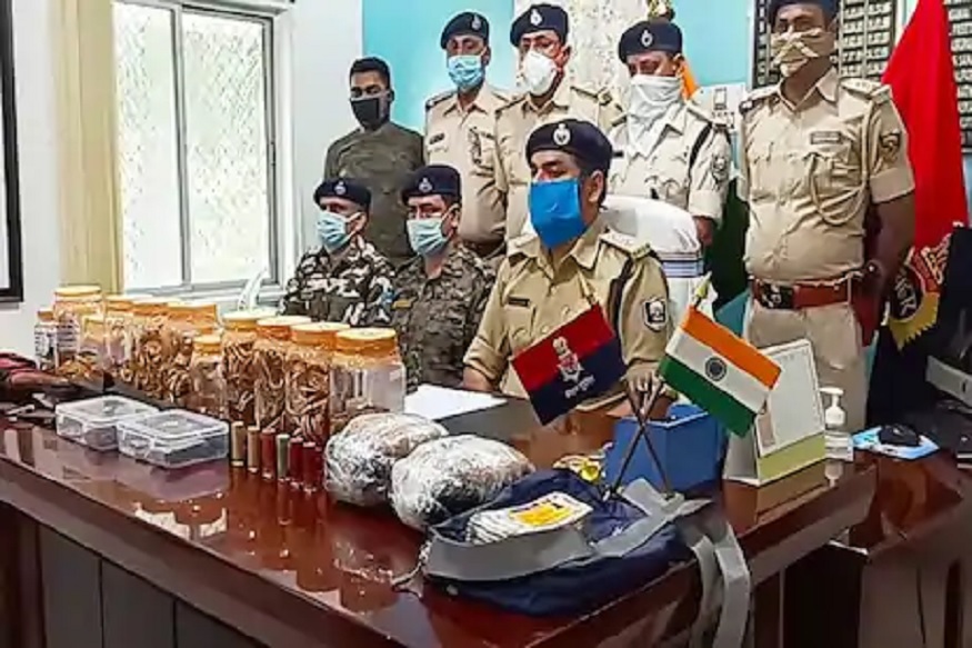 अबब! हँडपंपमधून निघालं 8 किलो सोनं, पोलिसही गेले चक्रावून