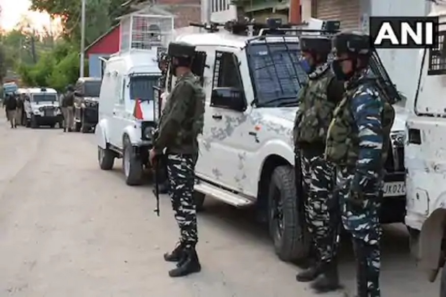 जम्मू-काश्मीरमध्ये सुरक्षा दलाला मोठं यश, चकमकीत 3 दहशतवादी ठार