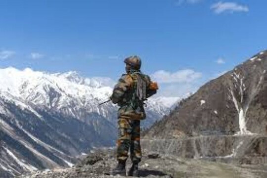 लडाखमध्ये चिनी सैन्याशी लढताना आलं वीरमरण; 15 दिवसांच्या लेकीचा चेहरा पाहायची इच्छा अखेर राहिली
