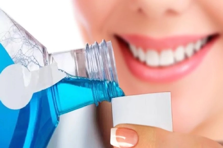 COVID19: 30 सेकंद हा Mouthwash वापरा आणि कोरोनाला गुडबाय करा!