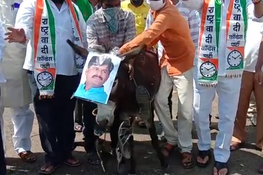 शरद पवारांवरील वक्तव्य भोवलं, गोपीचंद पडळकरांविरोधात गुन्हा दाखल