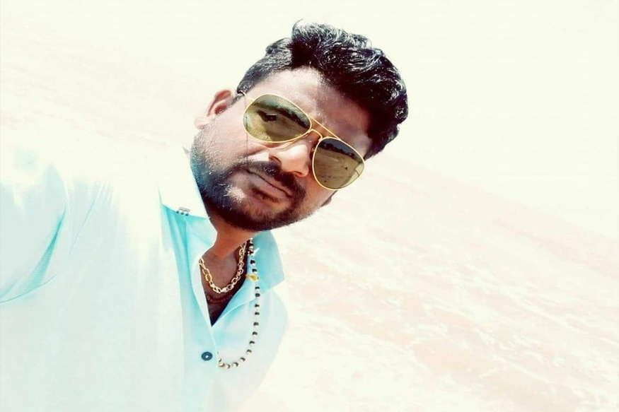 पैशापुढे जीव झाला स्वस्त, रस्त्यात दुचाकी अडवून तरुणावर तलवारीने सपासप वार
