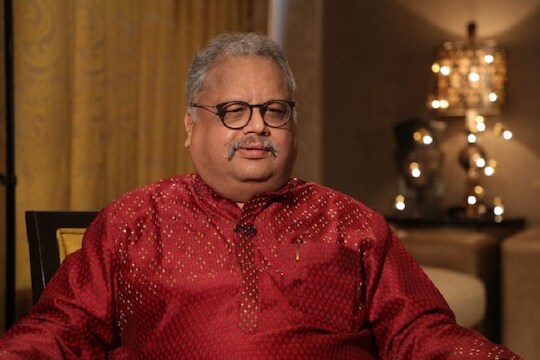 'Coronavirus हा जेवढा मोठा केला गेला, तेवढा भयंकर नाही'