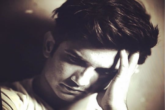 सुशांतने आत्महत्येपूर्वी ट्विटरवर दिले होते संकेत? व्हायरल होतायेत TWEET चे स्क्रिनशॉट