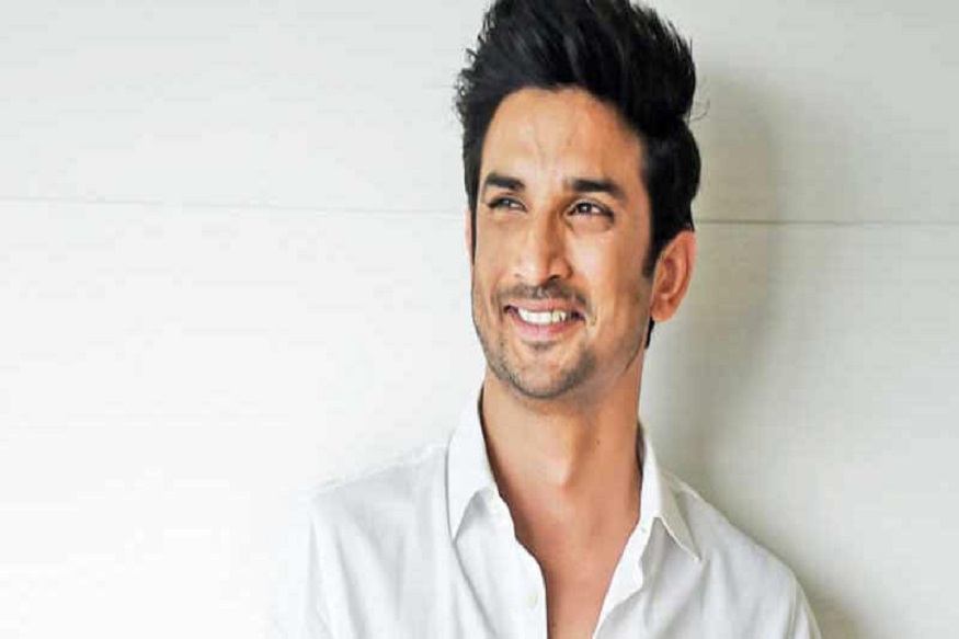 सुशांत सिंह राजपूतने केरळमध्ये आलेल्या पूराच्या वेळी पीडितांसाठी 1 कोटी 25 लाख रुपये दान केले होते.