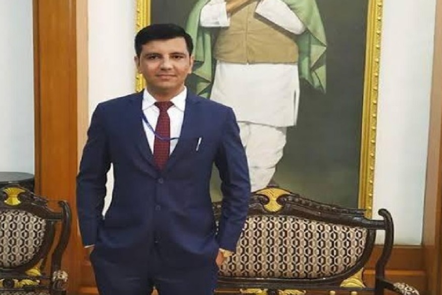 तब्बल 35 वेळा अपयश पचवून IPS होणाऱ्या विजय वर्धन यांची यशोगाथा